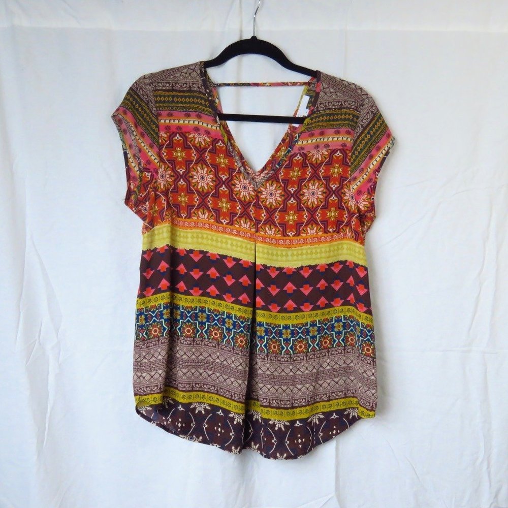 V-Neck Shirt (Multi-colored)